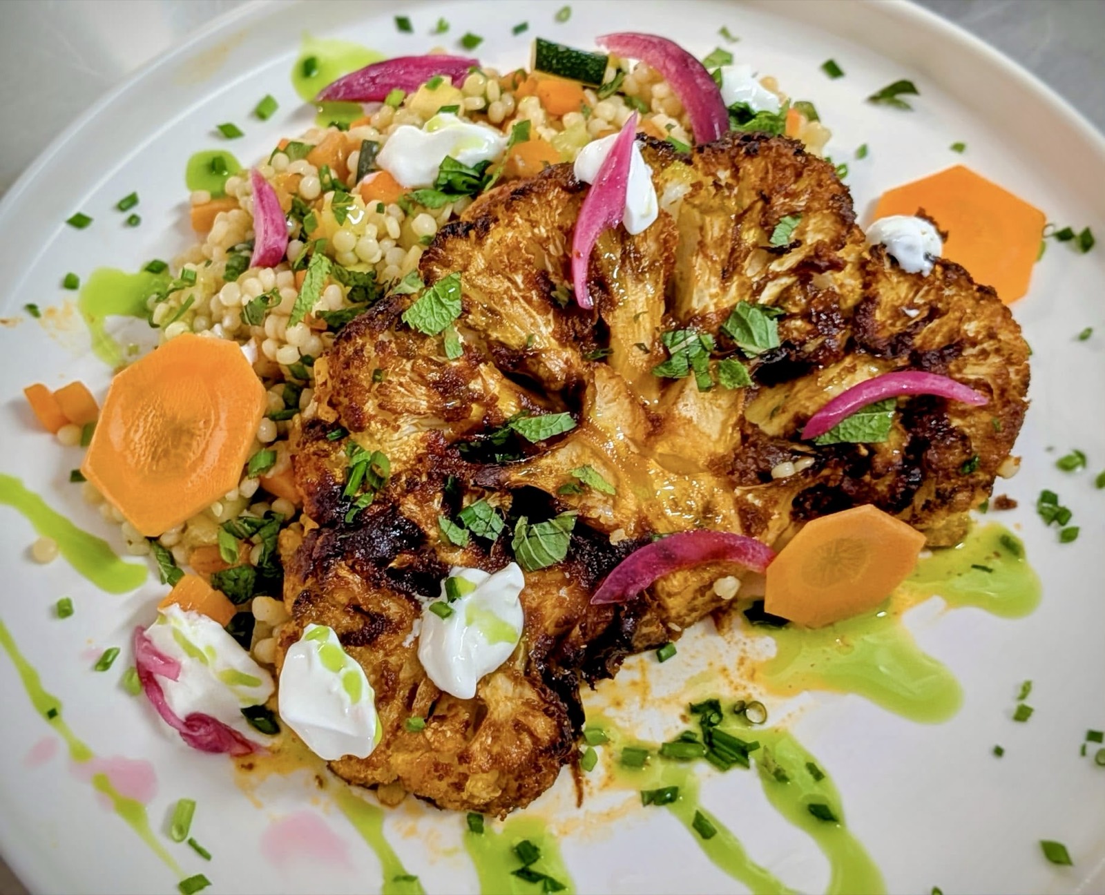 L'Oriental — couscous perlé & chou-fleur rôti